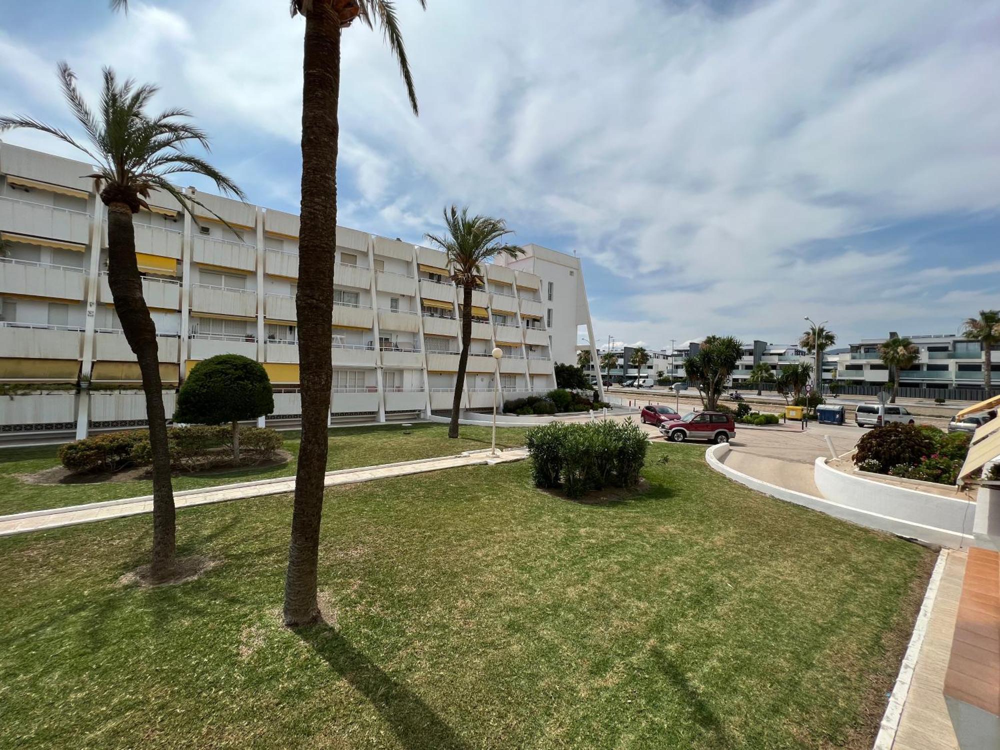 Apartamento Piramides Калета Де Велес Екстериор снимка